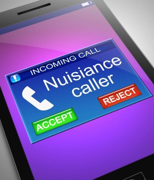 Picture of iPhone with nuisance caller phoning 